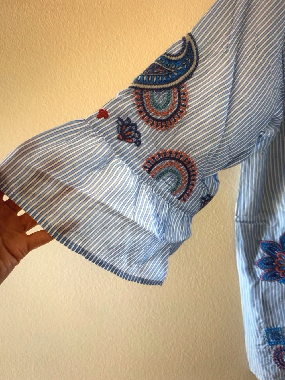 Johnny Was Light Blue Striped Embroidered Paisley V-Neck Tunic - Picture 4 of 8